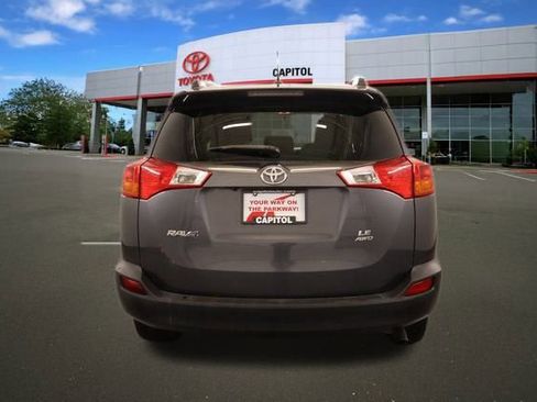 Used 2014 Toyota RAV4 LE image 3