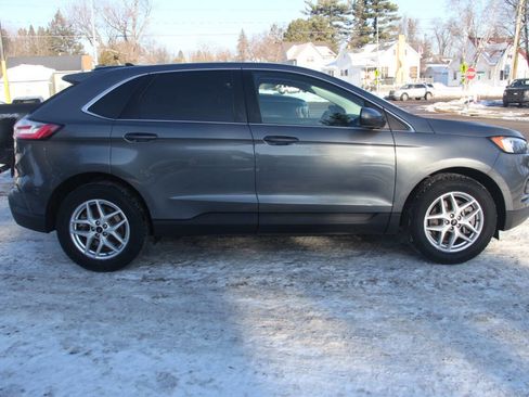 Used 2023 Ford Edge SEL image 2