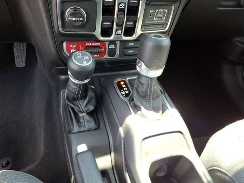 Used 2025 Jeep Wrangler Unlimited Sport S 4xe AWD/4WD image 13