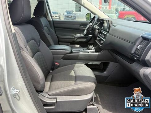 Used 2024 Nissan Pathfinder SV FWD image 21