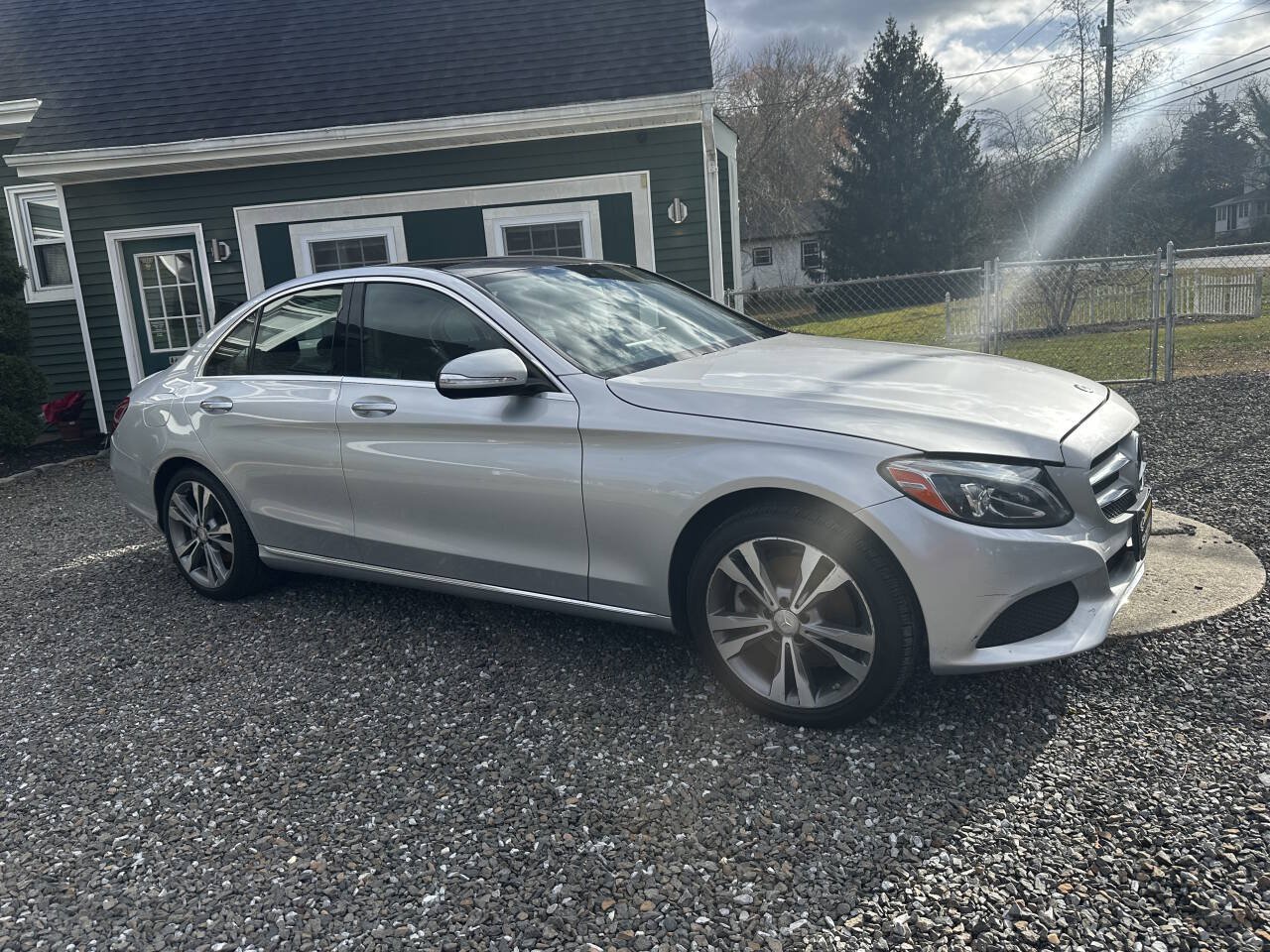 Used 2015 Mercedes-Benz C 300 4MATIC Sedan image 4