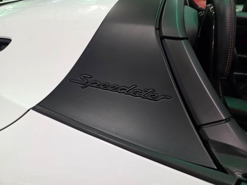 Used 2019 Porsche 911 Speedster RWD image 63