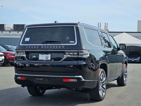 New 2025 Jeep Grand Wagoneer L Series III w/ Rear Seat Video Group 1 image 8