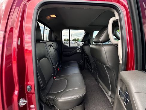 Used 2021 Nissan Frontier PRO-4X w/ Pro-4x Utility Package AWD/4WD image 17