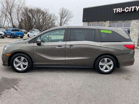Used 2018 Honda Odyssey EX image 3