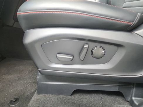 Used 2025 Ford Explorer ST-Line w/ Premium Package RWD image 20