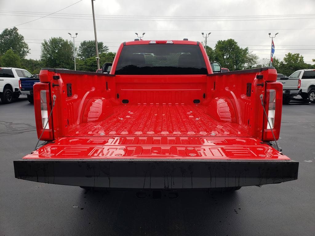 New 2026 Ford F250 XLT w/ FX4 Off-Road Package AWD/4WD image 5