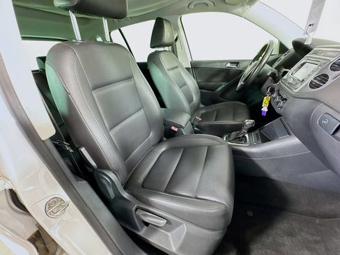 Used 2012 Volkswagen Tiguan S AWD/4WD image 33