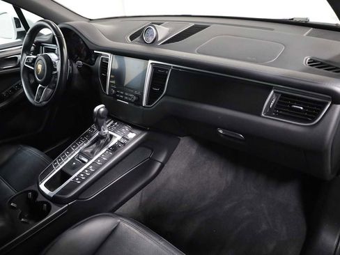Used 2018 Porsche Macan GTS image 6
