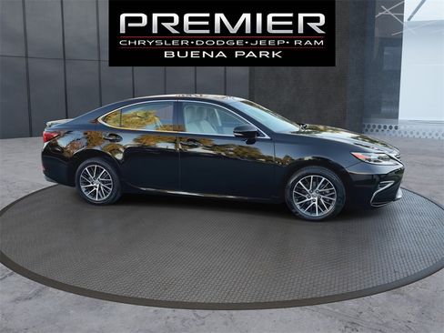 Used 2016 Lexus ES 350 image 9