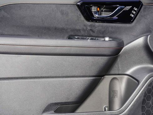 New 2025 Subaru Forester Touring image 21