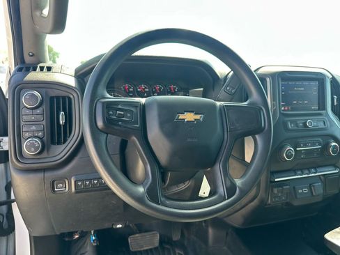 Used 2021 Chevrolet Silverado 2500 W/T w/ WT Convenience Package AWD/4WD image 39