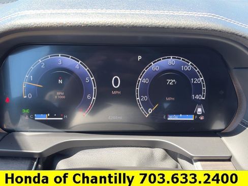 Used 2025 Jeep Grand Cherokee Limited w/ Trailer Tow Package AWD/4WD image 9