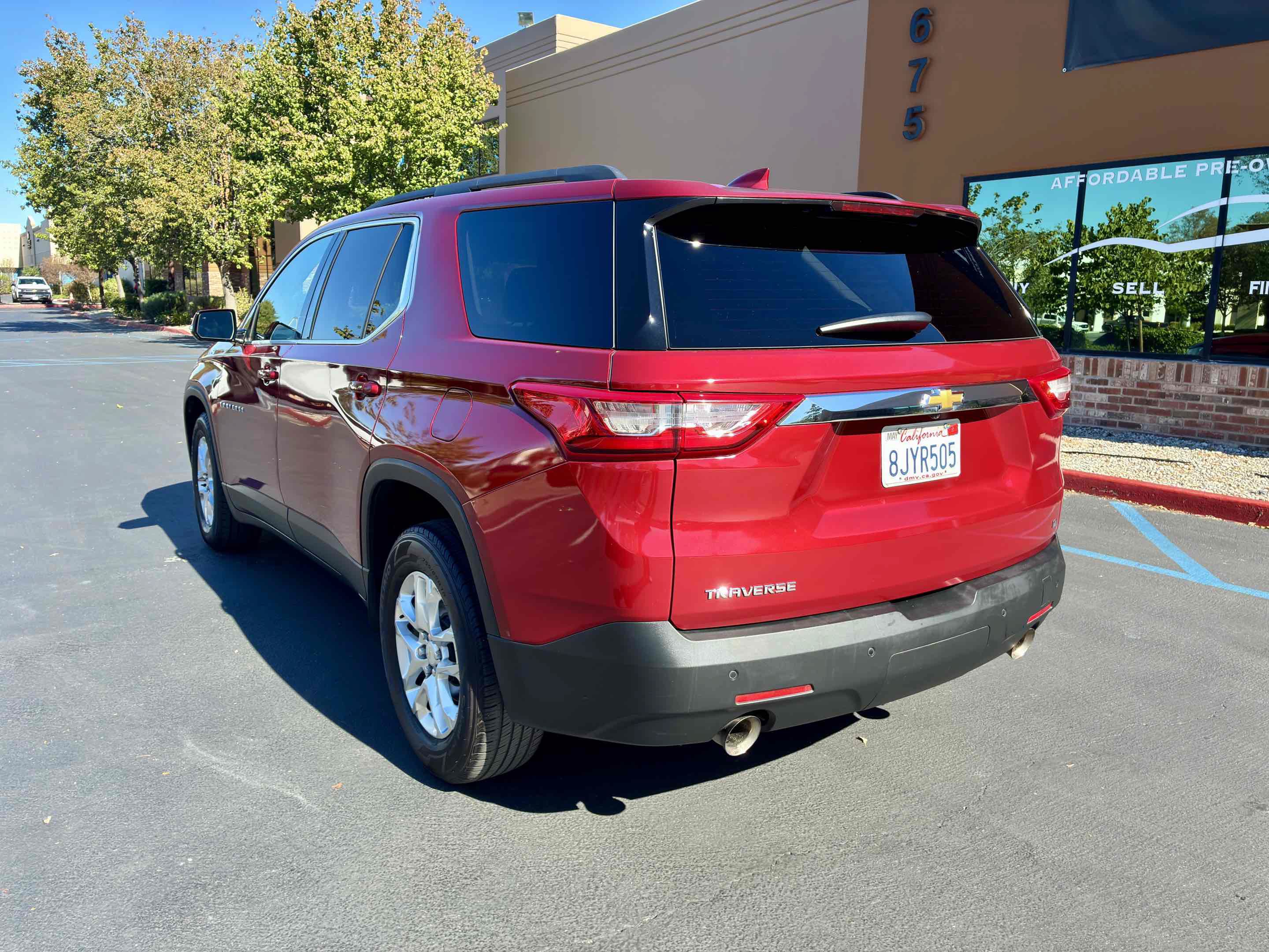 Used 2019 Chevrolet Traverse LT FWD image 10