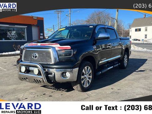 Used 2011 Toyota Tundra Limited w/ Platinum Pkg image 3