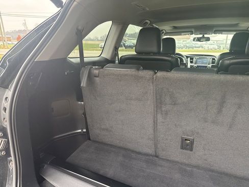 Used 2016 Toyota Highlander Limited image 30