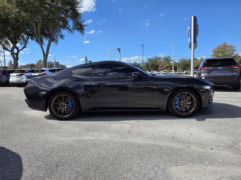 Used 2024 Ford Mustang GT Premium image 2