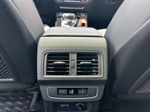 Used 2023 Audi Q5 2.0T Premium w/ Convenience Package AWD/4WD image 14
