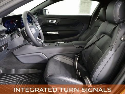 Used 2025 Ford Mustang GT Premium image 24