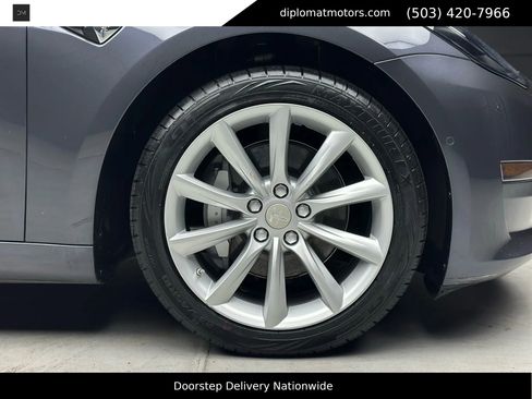 Used 2018 Tesla Model 3 Long Range image 38