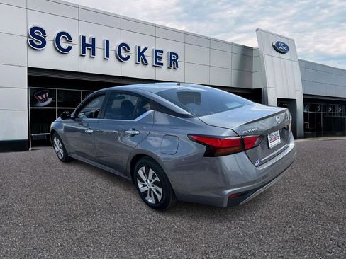 Used 2020 Nissan Altima 2.5 S FWD image 3
