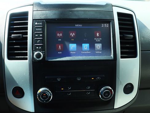 Used 2021 Nissan Frontier S image 47