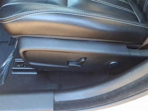 Used 2023 Chrysler 300 S image 16