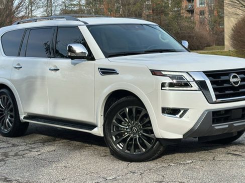 Used 2023 Nissan Armada Platinum w/ Captain's Chairs Package image 1