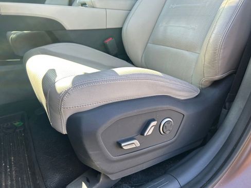 Used 2024 Hyundai Santa Fe Limited image 14