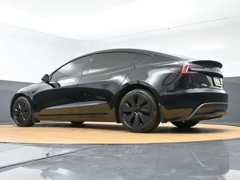 Used 2024 Tesla Model 3 Standard Range image 57