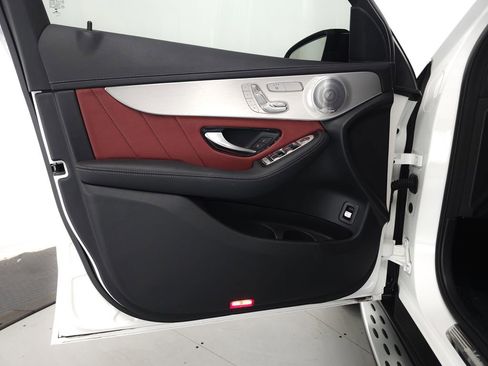 Used 2019 Mercedes-Benz GLC 300 4MATIC Coupe image 5