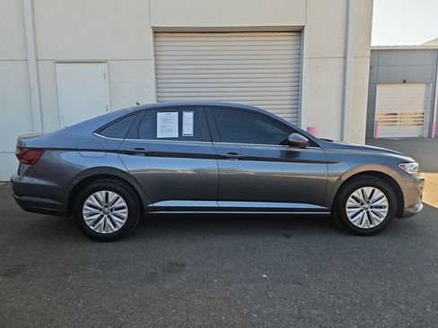 Used 2019 Volkswagen Jetta S w/ Driver Assistance Package FWD image 4