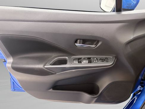 Used 2022 Nissan Versa SV w/ Trunk Package FWD image 21