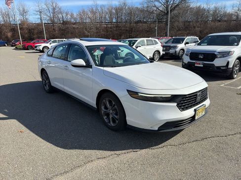 Used 2023 Honda Accord EX image 20