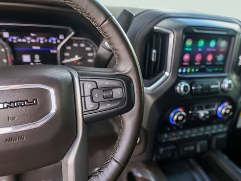 Used 2023 GMC Sierra 2500 Denali w/ Denali Ultimate Package AWD/4WD image 16