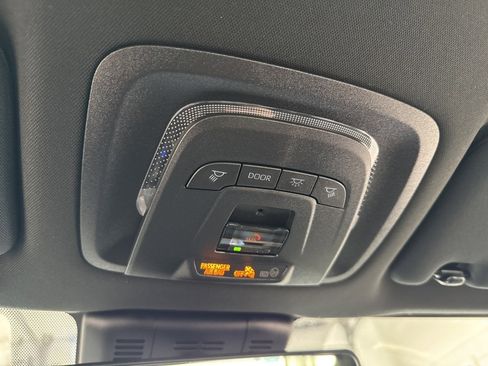 Used 2023 Toyota Crown XLE image 32