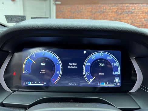 Used 2023 Jeep Grand Cherokee Altitude image 15