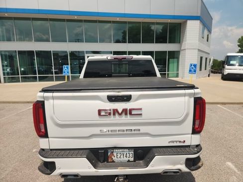 Used 2023 GMC Sierra 1500 AT4 w/ AT4 Premium Package AWD/4WD image 10