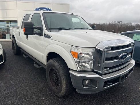 Used 2015 Ford F250 XLT w/ XLT Value Package image 2