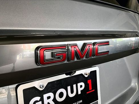 Used 2023 GMC Yukon Denali RWD image 30
