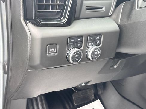 Used 2024 GMC Sierra 2500 AT4 w/ AT4 Preferred Package AWD/4WD image 30