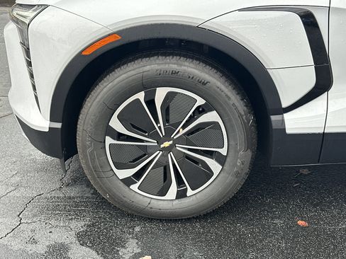 New 2026 Chevrolet Blazer EV LT image 11