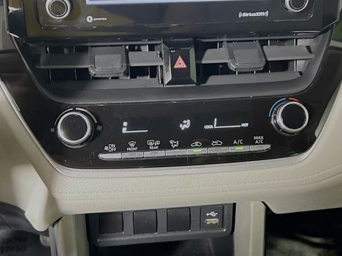 Used 2022 Toyota Corolla Cross L FWD image 24