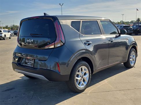 New 2025 Kia Soul LX image 8