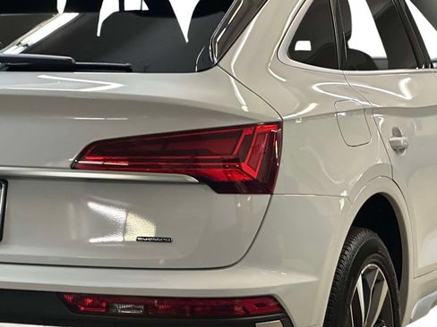 Used 2023 Audi Q5 2.0T Premium w/ Convenience Package AWD/4WD image 18