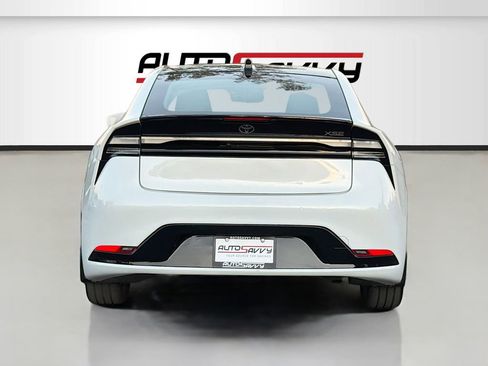Used 2024 Toyota Prius Prime FWD image 6