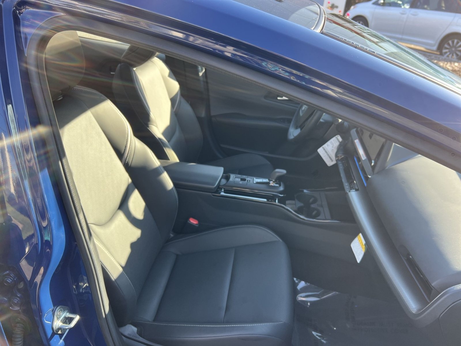 Used 2025 Toyota Prius Limited FWD image 26
