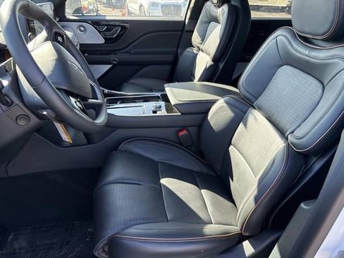 New 2026 Lincoln Aviator Black Label w/ Dynamic Handling Package AWD/4WD image 23