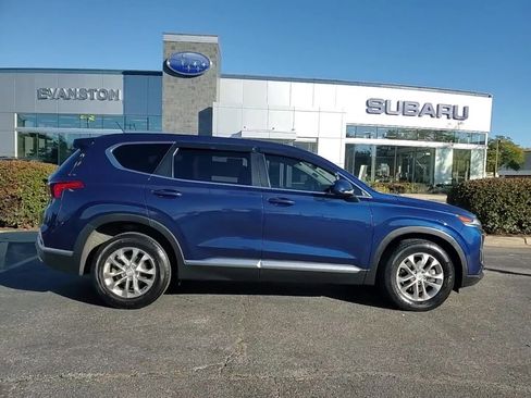 Used 2020 Hyundai Santa Fe SE image 2
