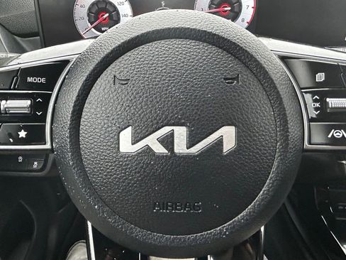 Used 2024 Kia Seltos EX AWD/4WD image 12